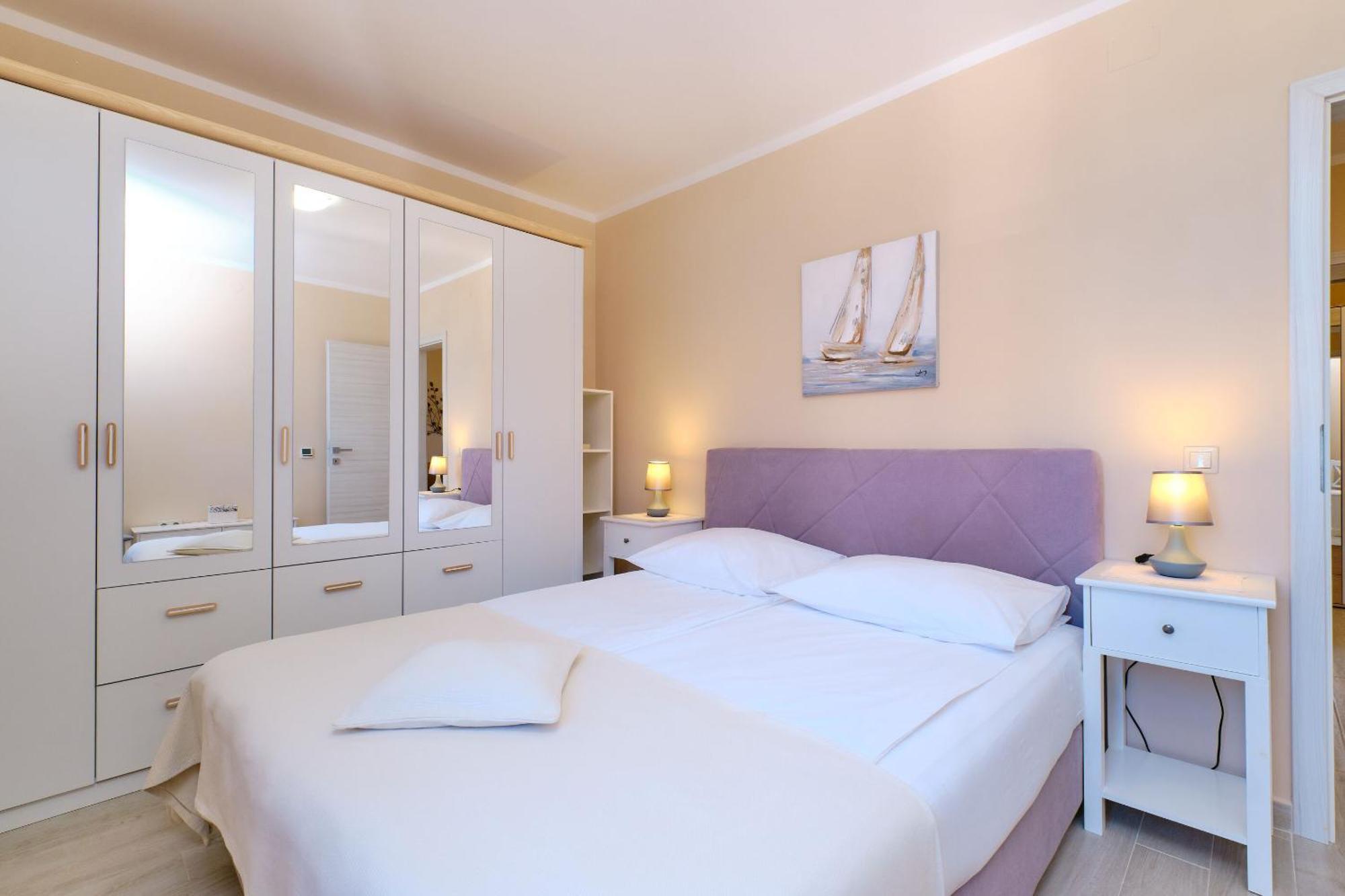 Apartments Enna Малий Лошинь Екстер'єр фото