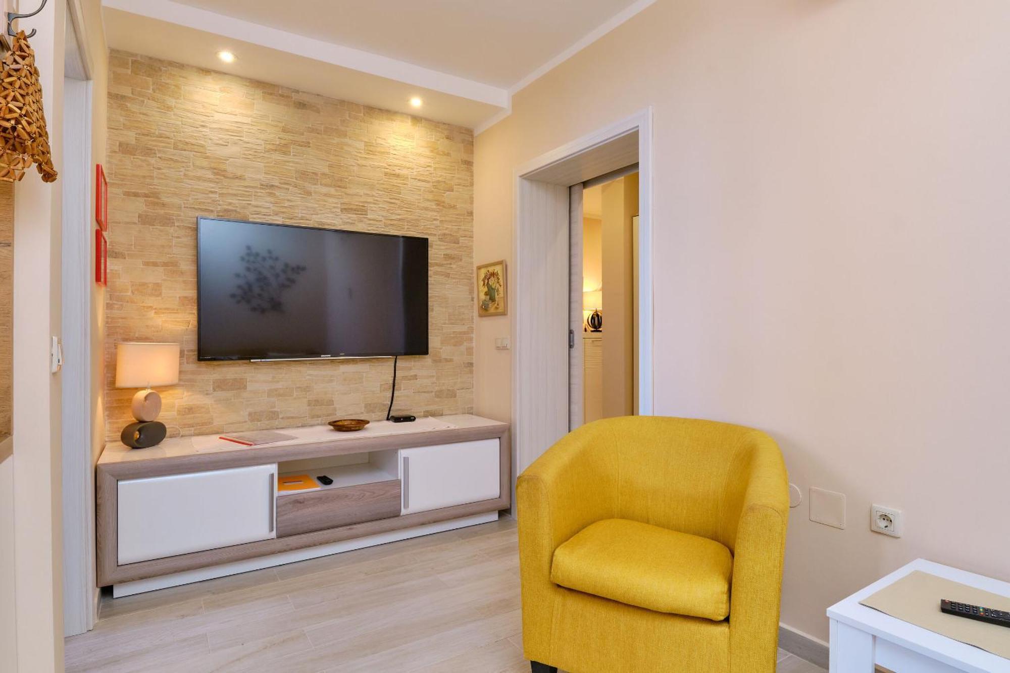 Apartments Enna Малий Лошинь Екстер'єр фото